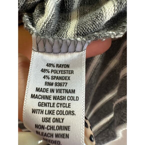 A.N.A Striped Tee Womens Large Gray White Short Sleeve Casual Top Rolled Cuffs - Picture 4 of 5